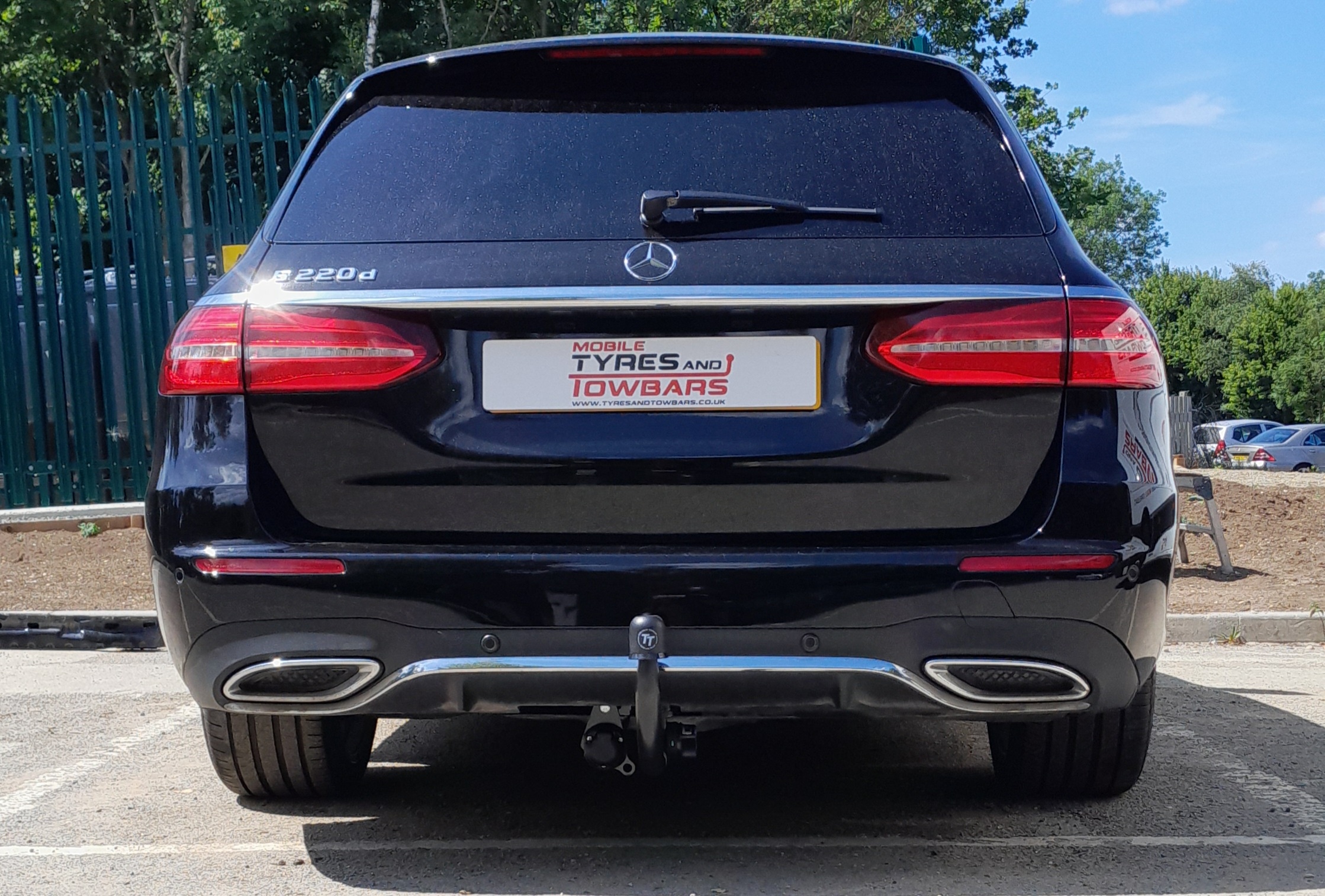 tyresandtowbars.co.uk Mercedes Benz E Class avante.jpg